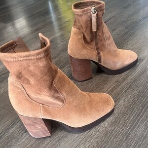Aldo Brown Suede Ankle Booties size 7.5
